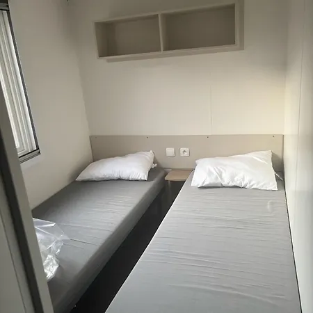 假日公园 Mobil Climatise 8 Couchages 3 222 Siblu Les Charmettes 莱马特
