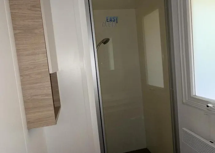 Mobil Climatise 8 Couchages 3 222 Siblu Les Charmettes Aldeamento Turístico